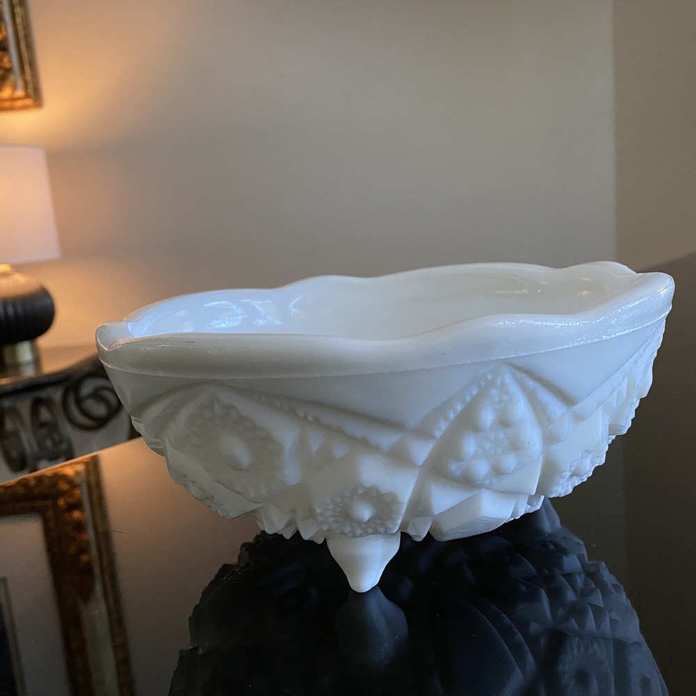 Vintage 1950s Toltec‎ Milkglass Kemple Bowl 7" Footed